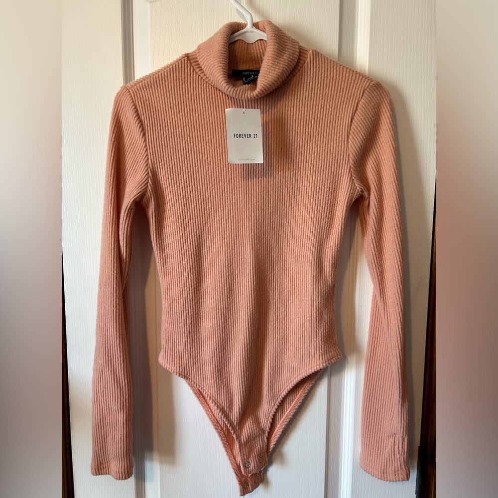 Forever 21 turtleneck sweater bodysuit